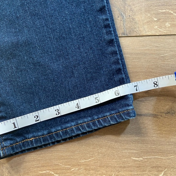 Levi’s 525 Straight Leg Jeans Women’s - Picture 9 of 9